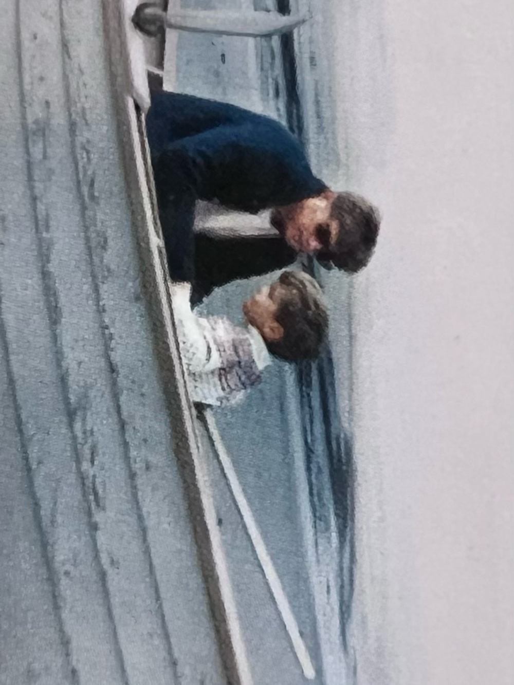 Pictures of Cape Cod and Nantucket
These pictures show life in New England - Picture 5 of 11